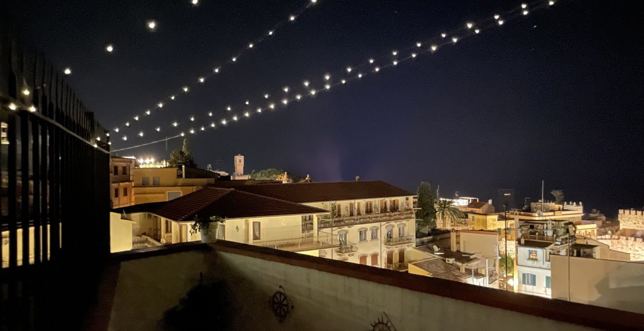 Anto's Apartments Taormina su due livelli